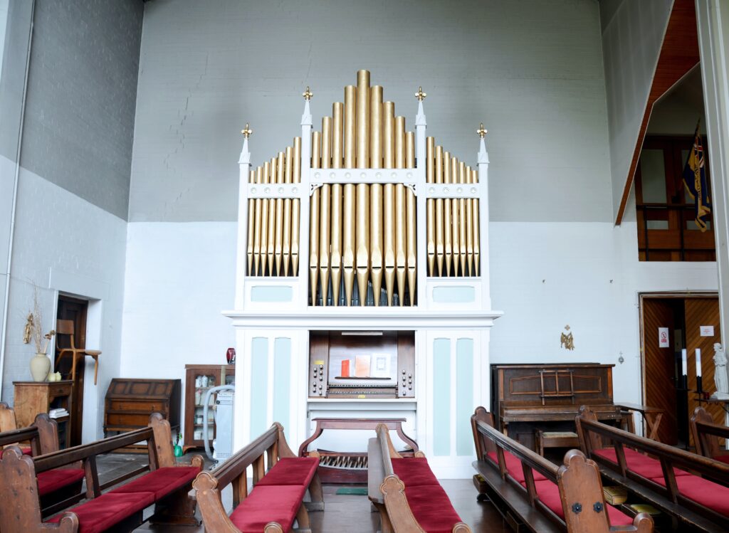 Les grands organistes du passé et du présent : maîtres de l&rsquo;art de l&rsquo;orgue